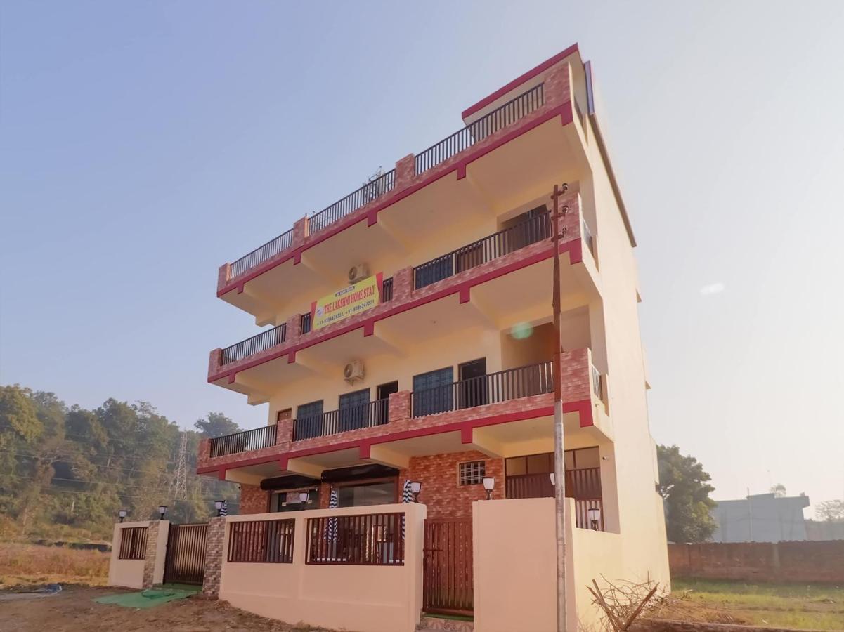 Oyo 84661 Lakshmi Home Stay Jhājra Exterior foto